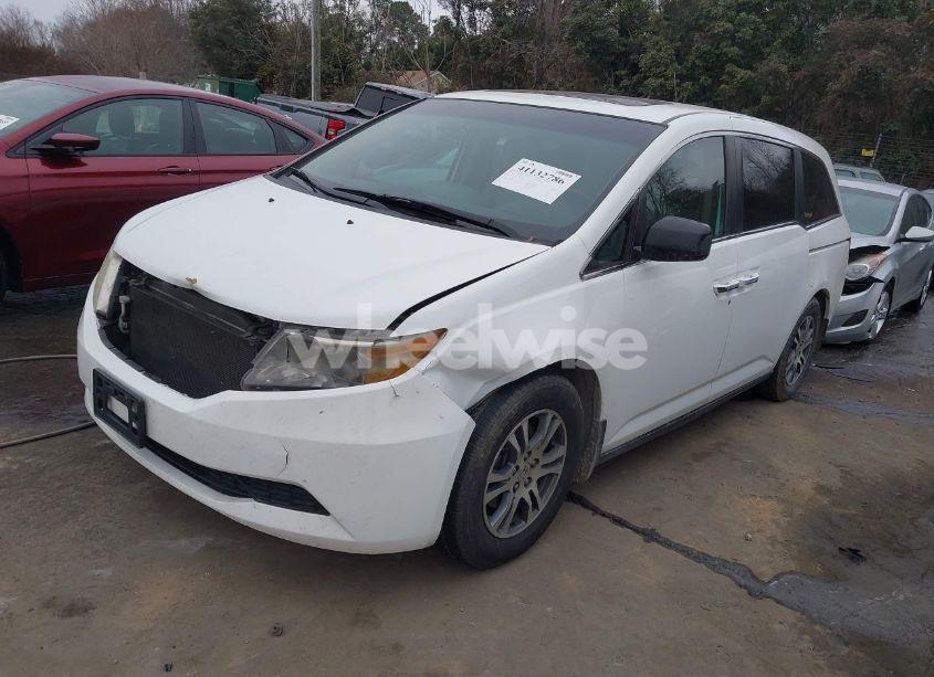 Photo 2 of 2011 Honda Odyssey EX-L (VIN 5FNRL5H63BB072481)
