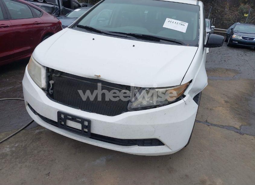 Photo 6 of 2011 Honda Odyssey EX-L (VIN 5FNRL5H63BB072481)