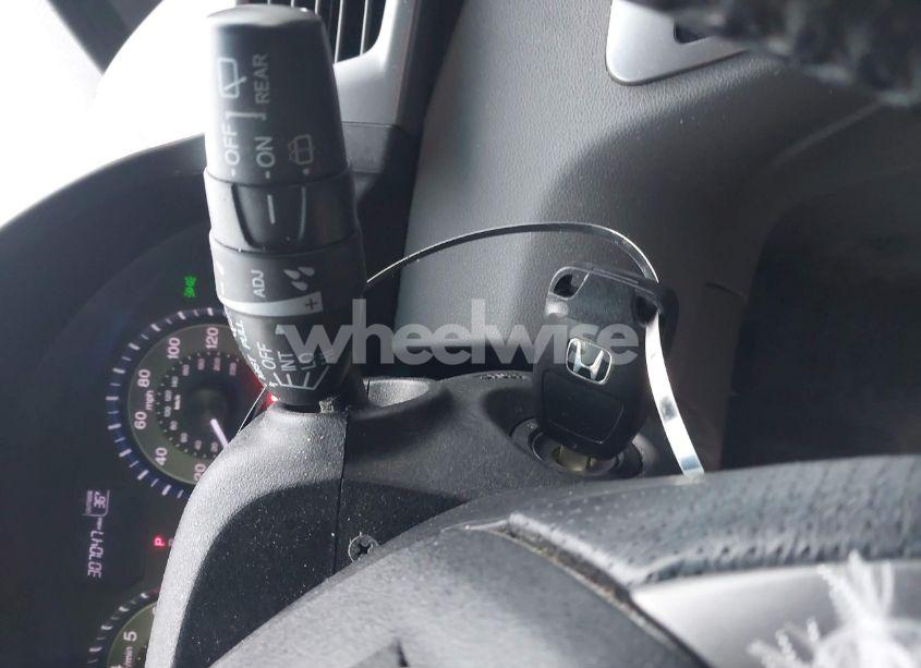 Photo 11 of 2011 Honda Odyssey EX-L (VIN 5FNRL5H63BB096845)