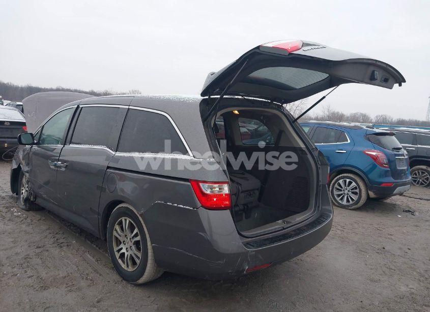 Photo 3 of 2011 Honda Odyssey EX-L (VIN 5FNRL5H63BB096845)