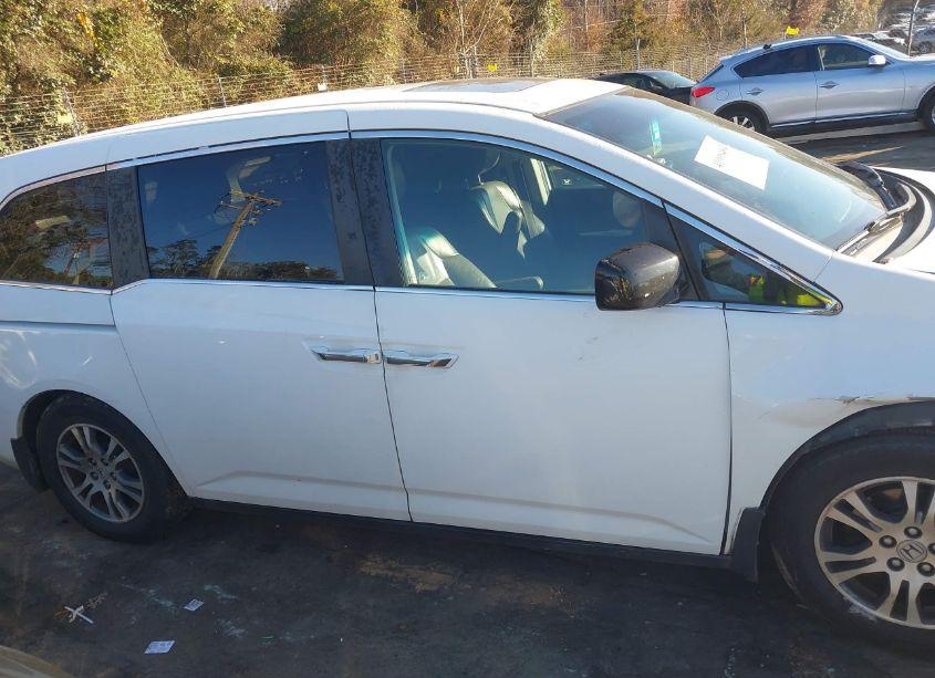 Photo 13 of 2011 Honda Odyssey EX-L (VIN 5FNRL5H63BB100487)