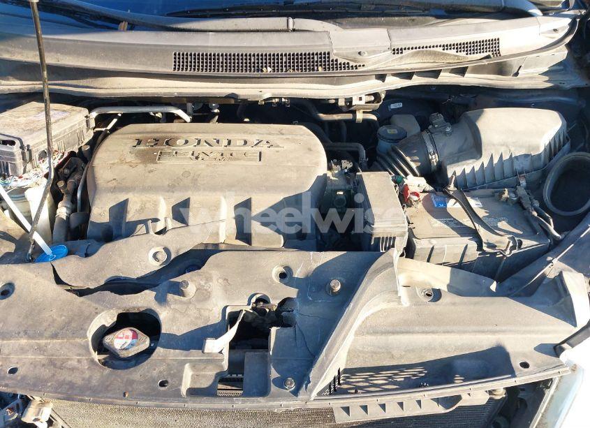 Photo 10 of 2011 Honda Odyssey EX-L (VIN 5FNRL5H63BB102787)