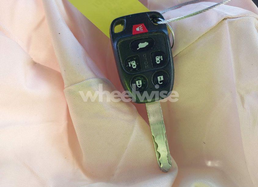 Photo 11 of 2011 Honda Odyssey EX-L (VIN 5FNRL5H63BB102787)