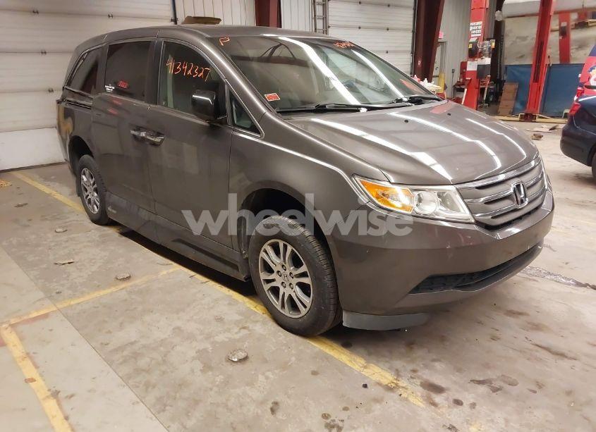 2012 Honda Odyssey EX-L (VIN 5FNRL5H63CB014579) main photo