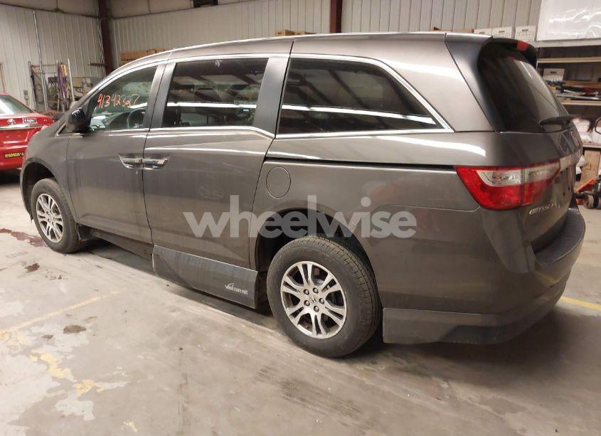 Photo 3 of 2012 Honda Odyssey EX-L (VIN 5FNRL5H63CB014579)
