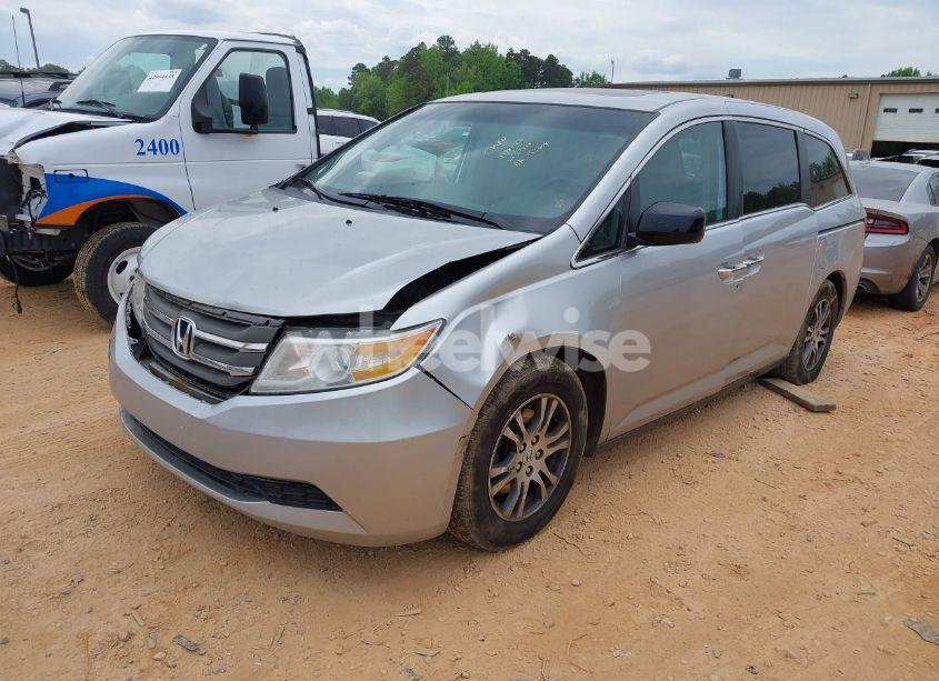 Photo 2 of 2012 Honda Odyssey EX-L (VIN 5FNRL5H63CB027476)