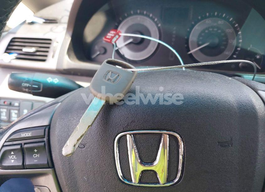 Photo 11 of 2012 Honda Odyssey EX-L (VIN 5FNRL5H63CB063684)