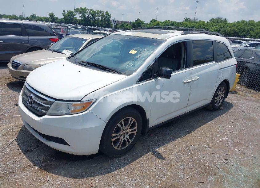 Photo 2 of 2012 Honda Odyssey EX-L (VIN 5FNRL5H63CB063684)