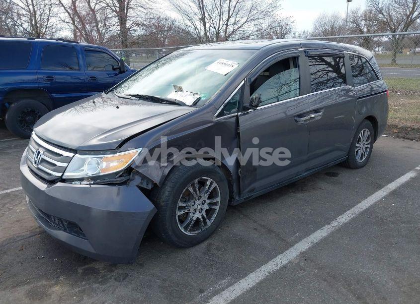Photo 2 of 2012 Honda Odyssey EX-L (VIN 5FNRL5H63CB099357)