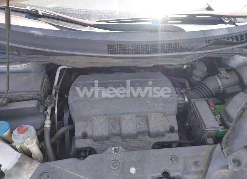 Photo 10 of 2013 Honda Odyssey EX-L (VIN 5FNRL5H63DB029200)