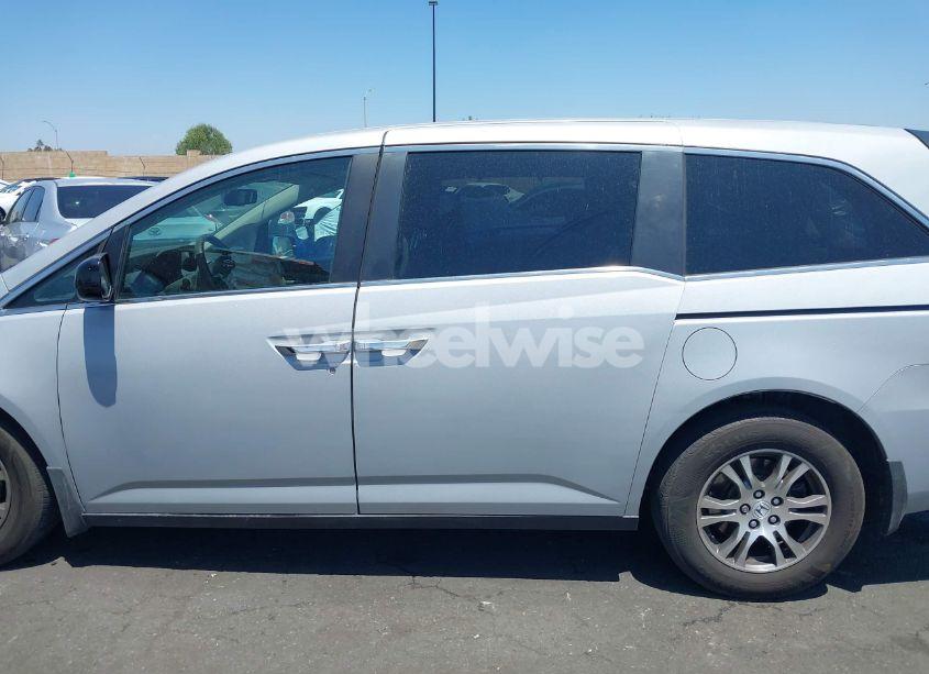 Photo 15 of 2013 Honda Odyssey EX-L (VIN 5FNRL5H63DB029200)