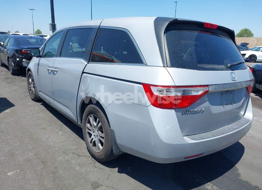 Photo 3 of 2013 Honda Odyssey EX-L (VIN 5FNRL5H63DB029200)