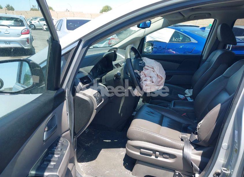 Photo 5 of 2013 Honda Odyssey EX-L (VIN 5FNRL5H63DB029200)