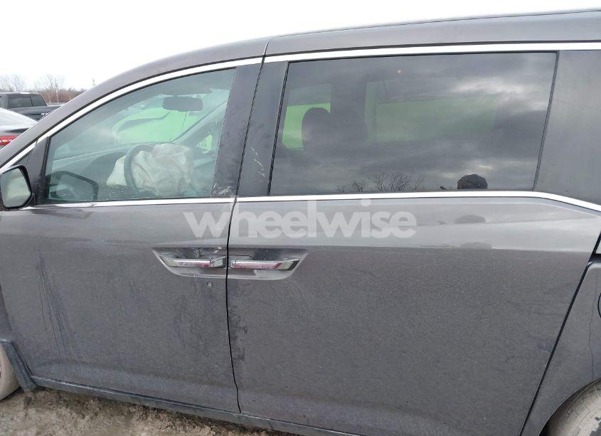 Photo 14 of 2013 Honda Odyssey EX-L (VIN 5FNRL5H63DB031061)