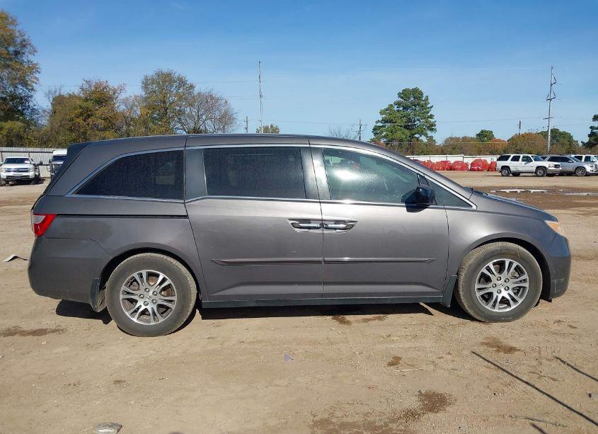 Photo 13 of 2013 Honda Odyssey EX-L (VIN 5FNRL5H63DB072189)
