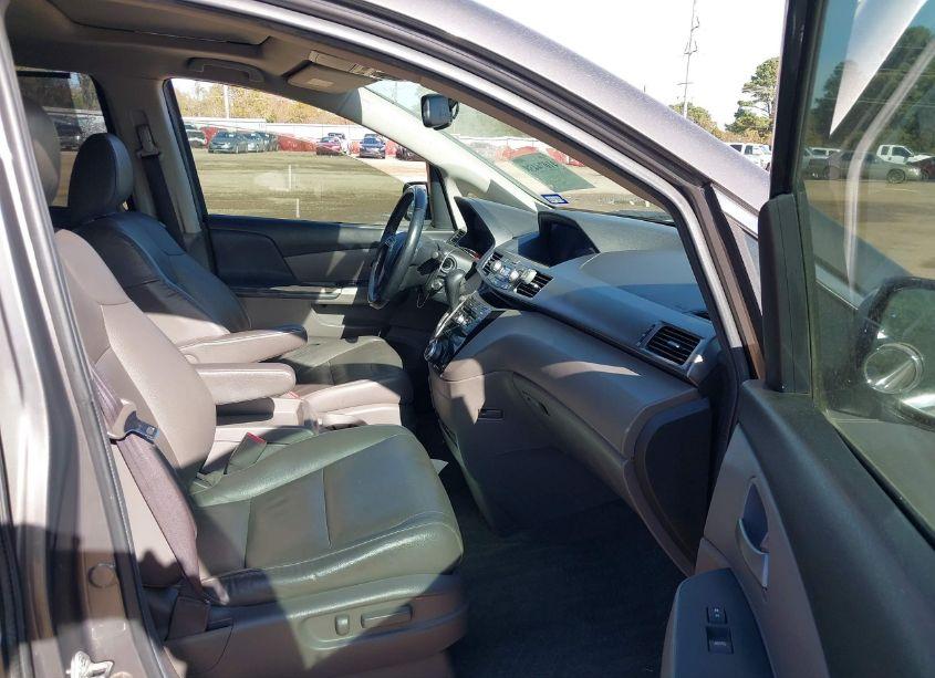 Photo 5 of 2013 Honda Odyssey EX-L (VIN 5FNRL5H63DB072189)