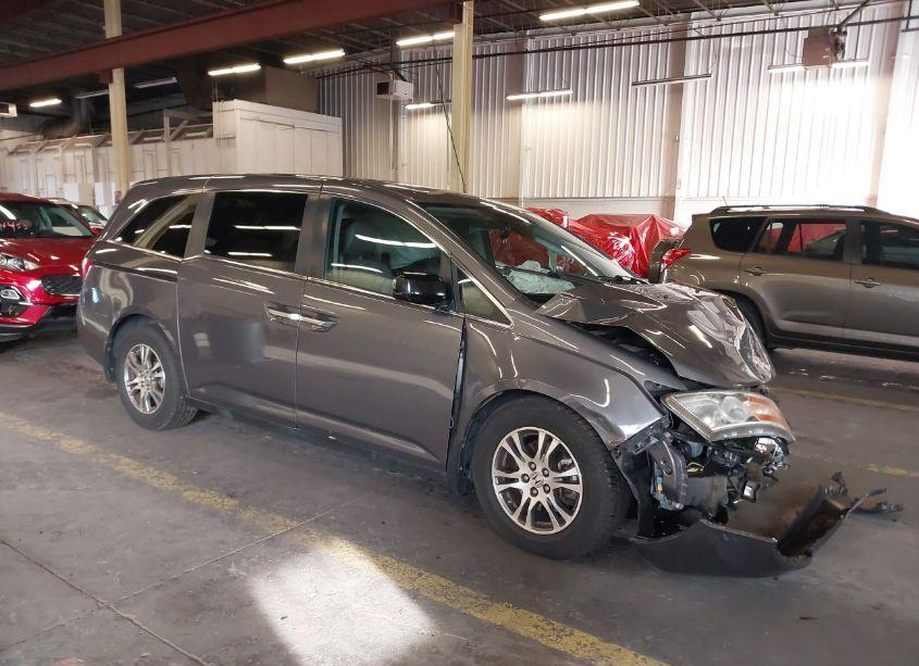 2013 Honda Odyssey EX-L (VIN 5FNRL5H63DB076565) main photo
