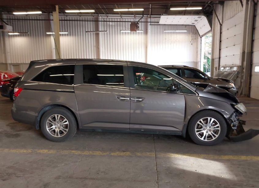 Photo 13 of 2013 Honda Odyssey EX-L (VIN 5FNRL5H63DB076565)
