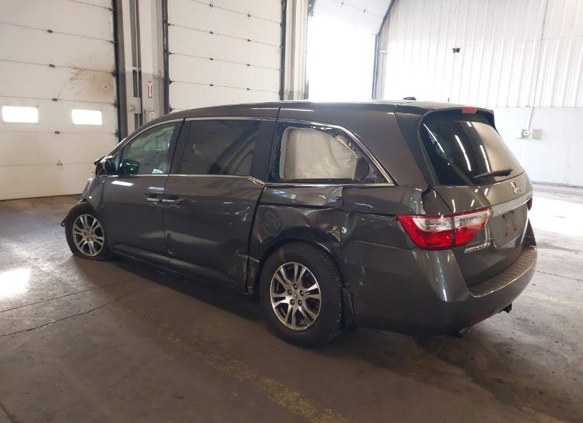Photo 3 of 2013 Honda Odyssey EX-L (VIN 5FNRL5H63DB076565)