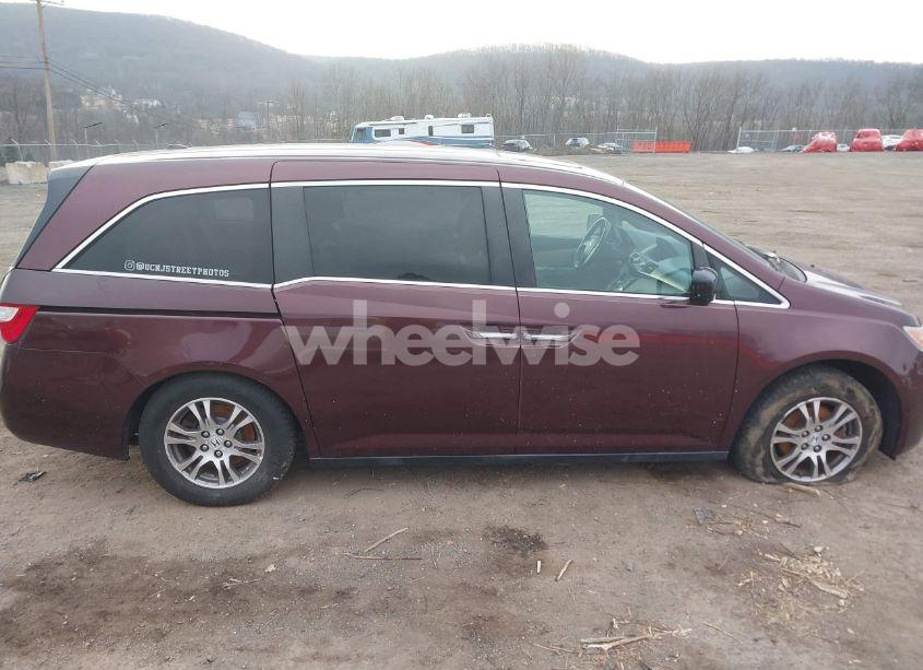 Photo 13 of 2013 Honda Odyssey EX-L (VIN 5FNRL5H63DB092250)