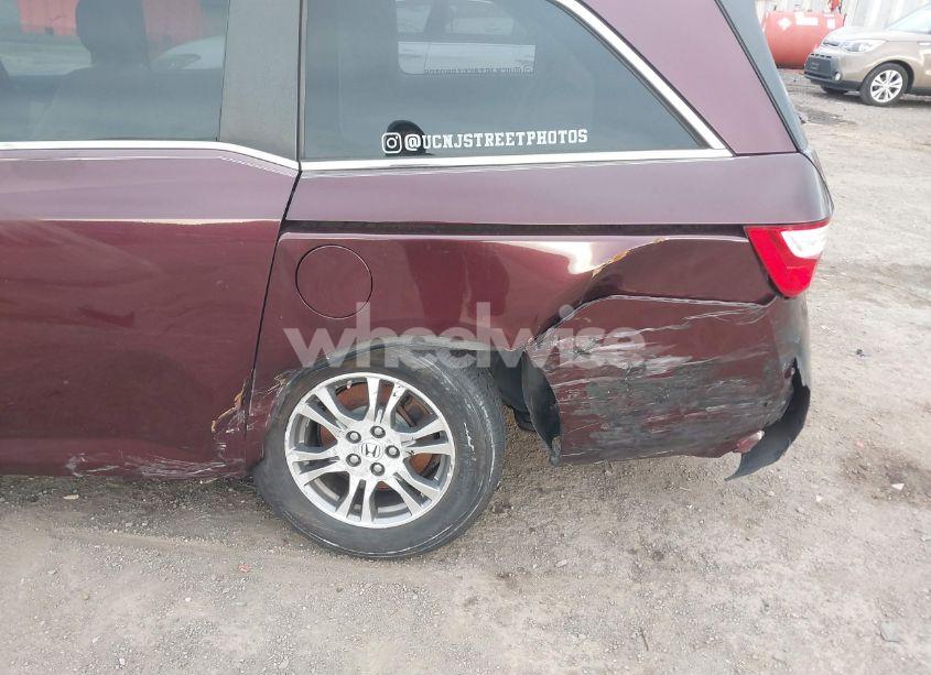 Photo 6 of 2013 Honda Odyssey EX-L (VIN 5FNRL5H63DB092250)