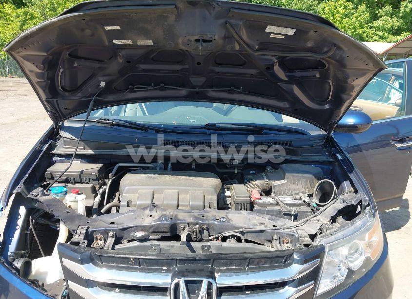 Photo 10 of 2014 Honda Odyssey EX-L (VIN 5FNRL5H63EB008915)