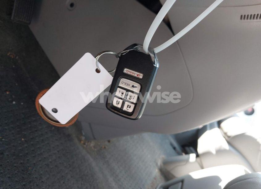 Photo 11 of 2014 Honda Odyssey EX-L (VIN 5FNRL5H63EB008915)