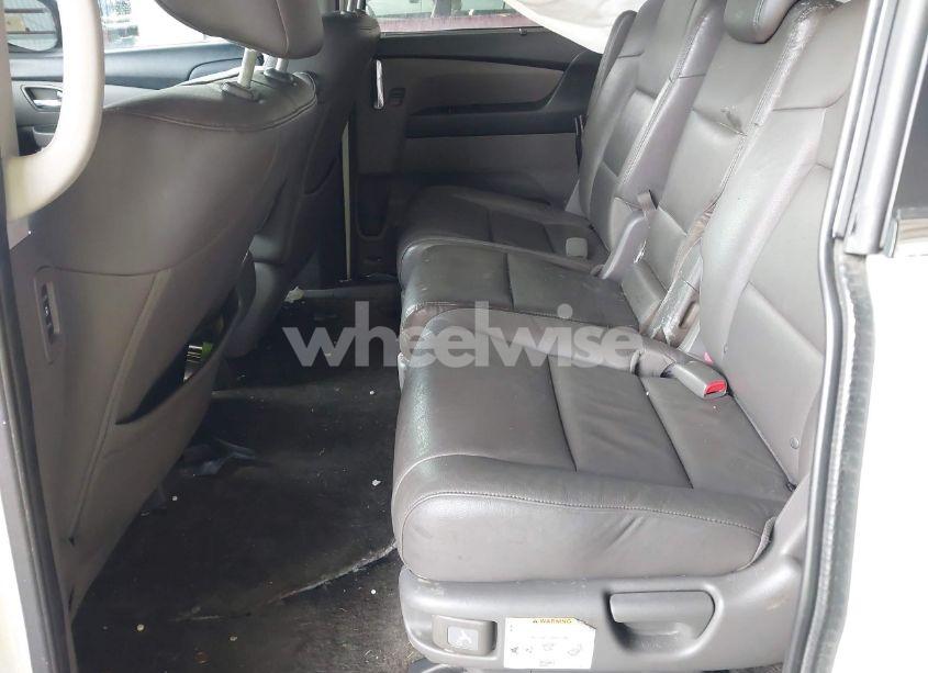 Photo 8 of 2014 Honda Odyssey EX-L (VIN 5FNRL5H63EB056317)