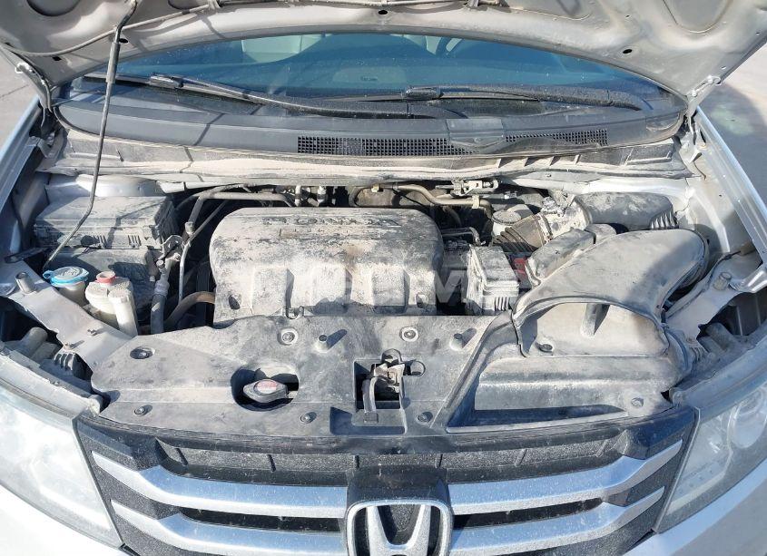 Photo 10 of 2014 Honda Odyssey EX-L (VIN 5FNRL5H63EB062893)