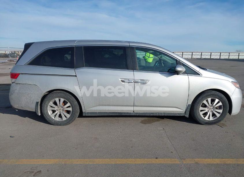 Photo 13 of 2014 Honda Odyssey EX-L (VIN 5FNRL5H63EB062893)