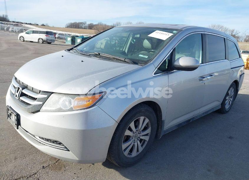 Photo 2 of 2014 Honda Odyssey EX-L (VIN 5FNRL5H63EB062893)
