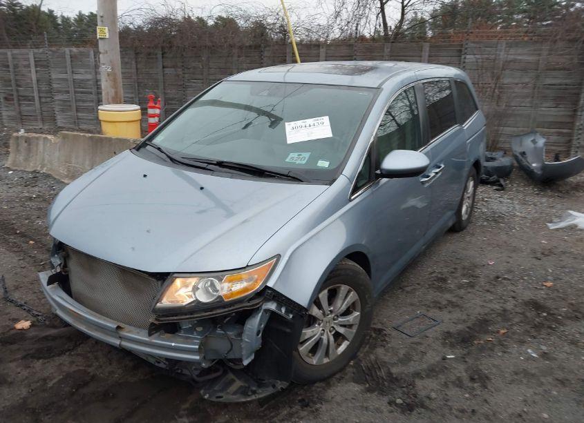 Photo 2 of 2014 Honda Odyssey EX-L (VIN 5FNRL5H63EB079998)