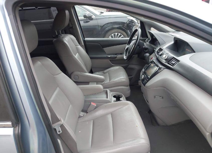 Photo 5 of 2014 Honda Odyssey EX-L (VIN 5FNRL5H63EB079998)