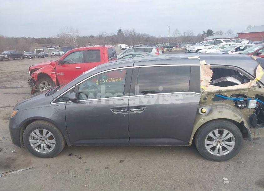 Photo 15 of 2014 Honda Odyssey EX-L (VIN 5FNRL5H63EB086577)