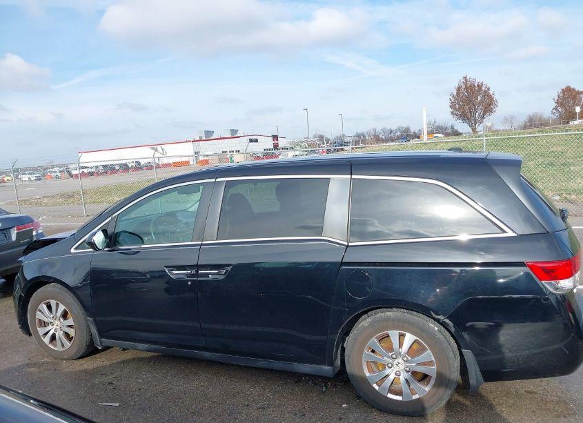 Photo 14 of 2014 Honda Odyssey EX-L (VIN 5FNRL5H63EB088345)