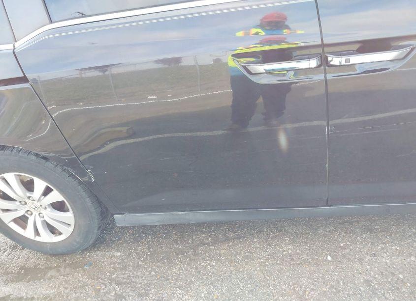 Photo 19 of 2014 Honda Odyssey EX-L (VIN 5FNRL5H63EB088345)