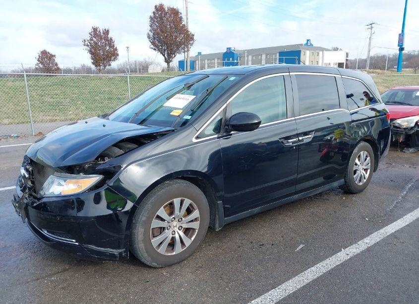 Photo 2 of 2014 Honda Odyssey EX-L (VIN 5FNRL5H63EB088345)