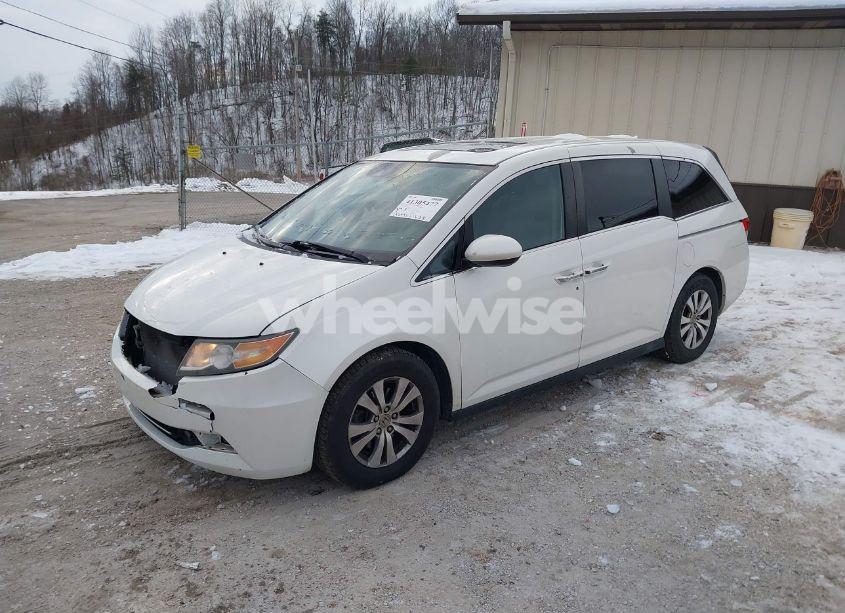 Photo 2 of 2014 Honda Odyssey EX-L (VIN 5FNRL5H63EB097336)