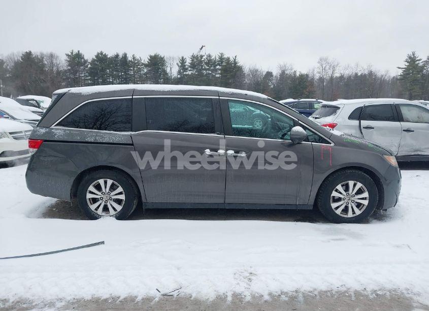 Photo 13 of 2014 Honda Odyssey EX-L (VIN 5FNRL5H63EB136670)
