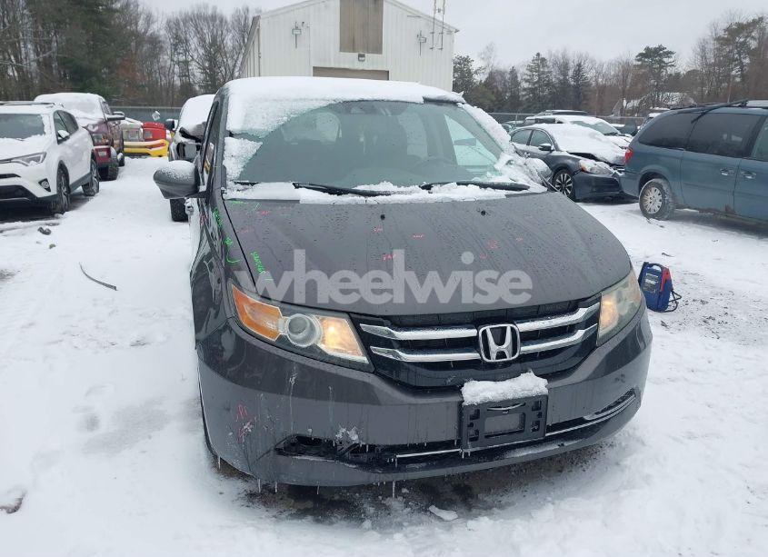 Photo 6 of 2014 Honda Odyssey EX-L (VIN 5FNRL5H63EB136670)
