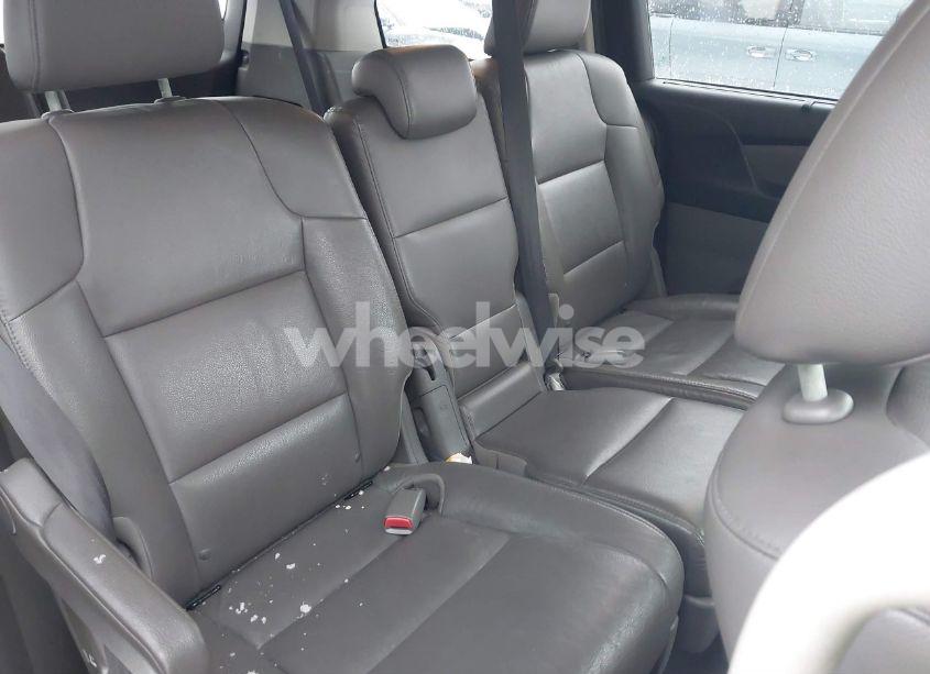 Photo 8 of 2014 Honda Odyssey EX-L (VIN 5FNRL5H63EB136670)
