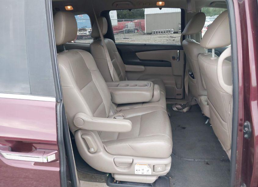 Photo 8 of 2015 Honda Odyssey EX-L (VIN 5FNRL5H63FB007717)