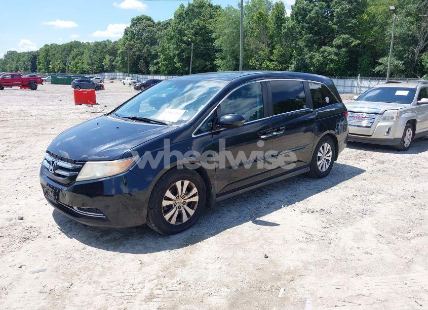 Photo 2 of 2015 Honda Odyssey EX-L (VIN 5FNRL5H63FB019446)