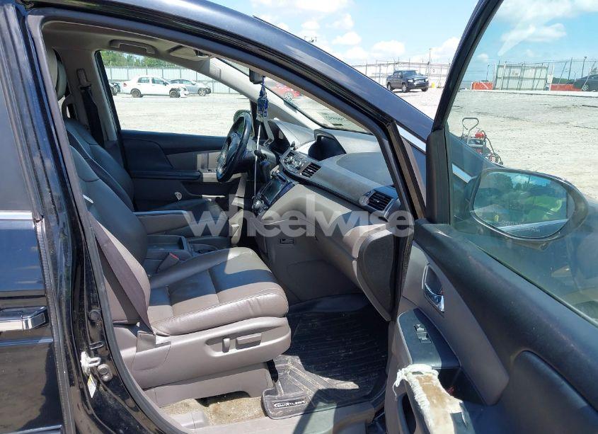 Photo 5 of 2015 Honda Odyssey EX-L (VIN 5FNRL5H63FB019446)