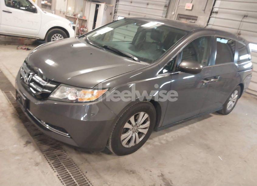 Photo 2 of 2015 Honda Odyssey EX-L (VIN 5FNRL5H63FB058957)