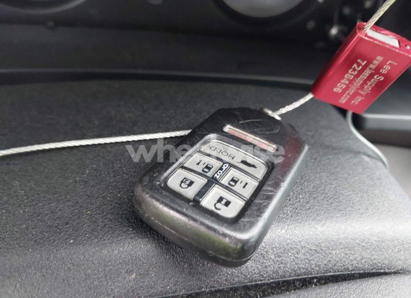 Photo 11 of 2015 Honda Odyssey EX-L (VIN 5FNRL5H63FB064953)