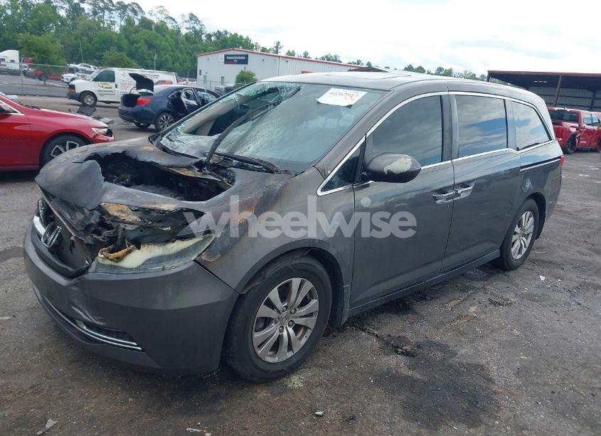Photo 2 of 2015 Honda Odyssey EX-L (VIN 5FNRL5H63FB064953)