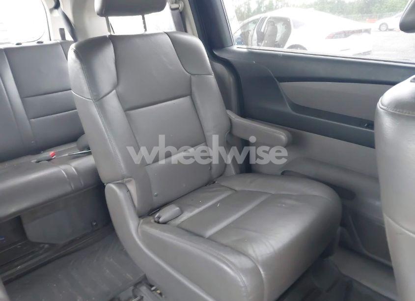Photo 8 of 2015 Honda Odyssey EX-L (VIN 5FNRL5H63FB064953)