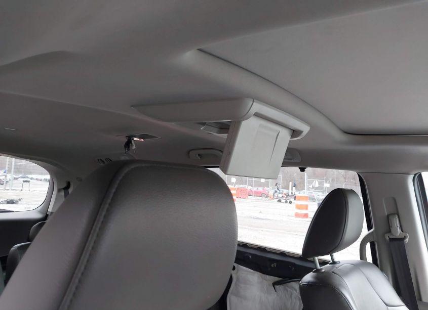 Photo 18 of 2015 Honda Odyssey EX-L (VIN 5FNRL5H63FB073085)