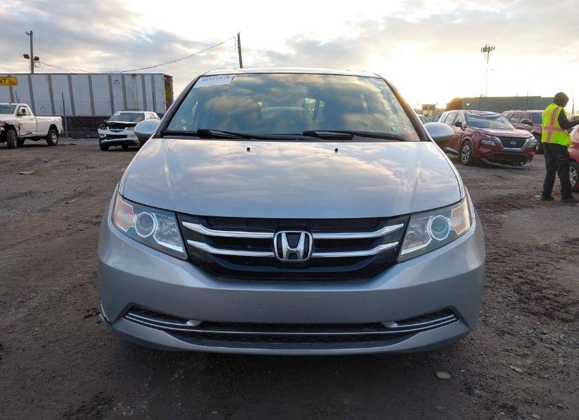 Photo 11 of 2015 Honda Odyssey EX-L (VIN 5FNRL5H63FB084720)